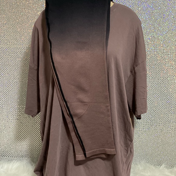 🔥 New Victoria Secret Campus Tee & High Waisted Ribbed  Legging Set 🔥 - Picture 3 of 10